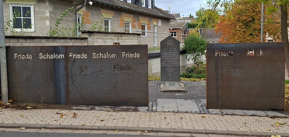 Jüdisches Mahnmal in Sinzig neu gestaltet Das Foto zeigt das neu gestaltete Jüdische Mahnmal in Sinzig.