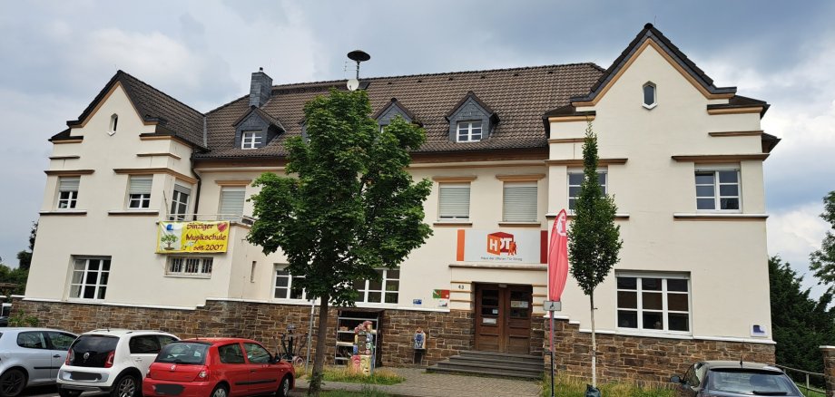 Das Bild zeigt das Gebäude Haus der offenen Tür (HoT) in Sinzig