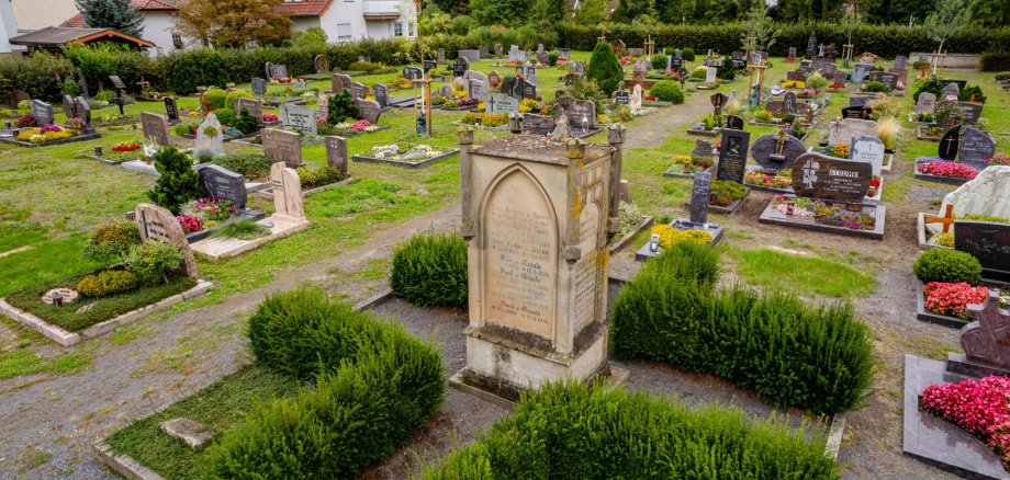 Friedhof Bad Bodendorf Detail Das Foto zeigt ein Detail auf dem Friedhof in Bad Bodendorf.