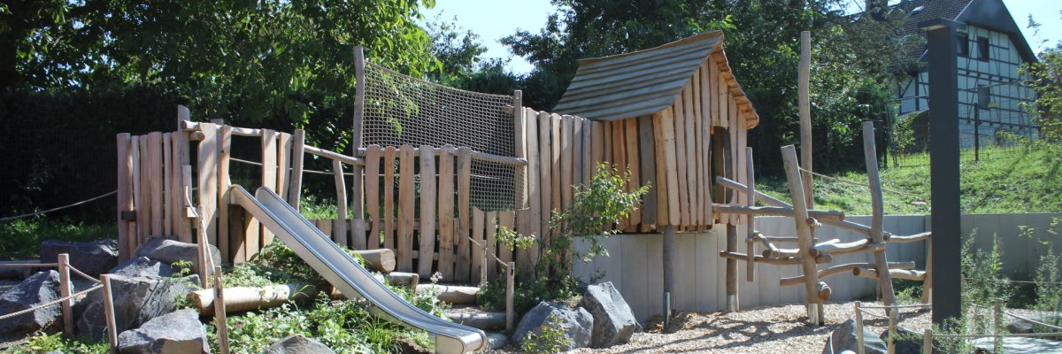 Außenbereich der Kita Koisdorf Das Foto zeigt den Außenbereich der Kita "Wilde Hummeln Koisdorf"