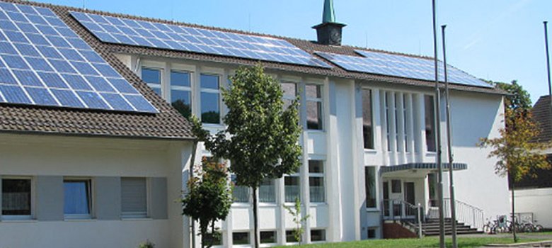 Das Foto zeigt eine Außenansicht der Janusz-Korczak-Schule in Sinzig