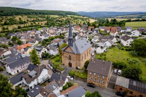Dieses Foto zeigt Löhndorf von oben