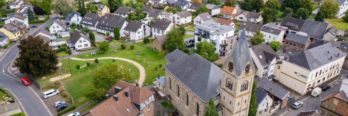 Dieses Bild zeigt Westum von oben