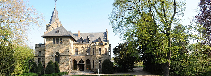 Auf dieser Seite wird das Heimatmuseum, welches sich im Sinziger Schloss befindet, vorgestellt.