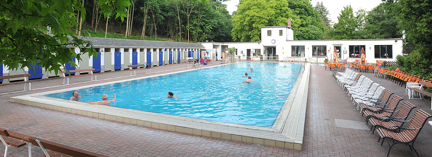 Auf dieser Seite finden Sie alles über das Thermalfreibad Bad Bodendorf